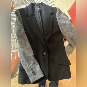 LAVEER wool blazer size  0 camouflage wool sleeves